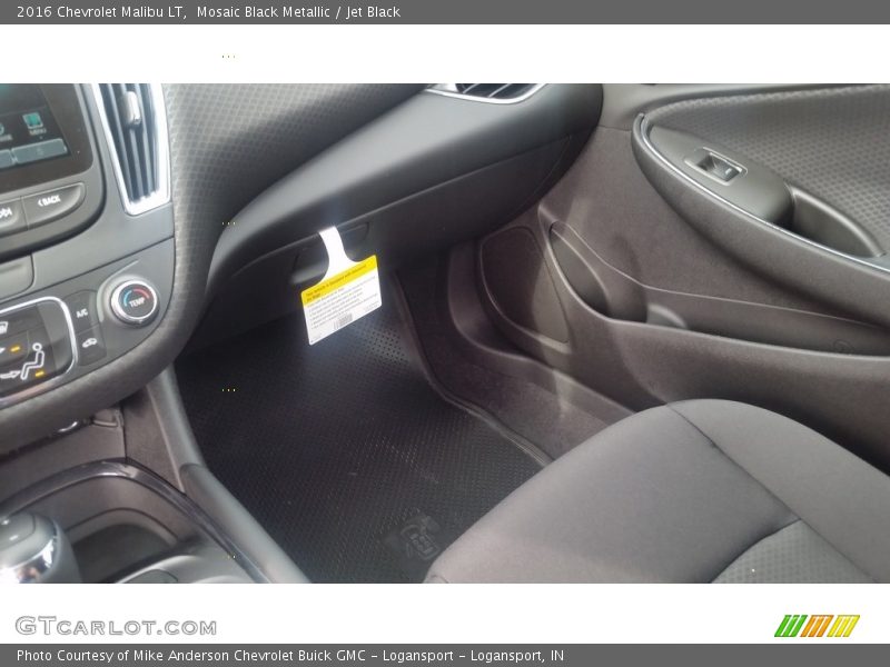 Mosaic Black Metallic / Jet Black 2016 Chevrolet Malibu LT