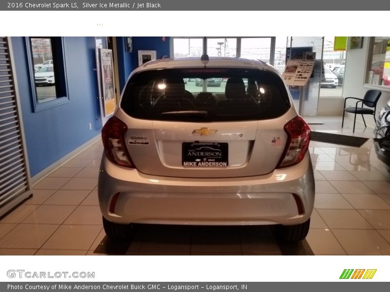 Silver Ice Metallic / Jet Black 2016 Chevrolet Spark LS
