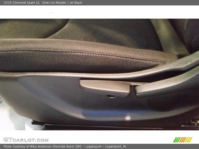 Silver Ice Metallic / Jet Black 2016 Chevrolet Spark LS