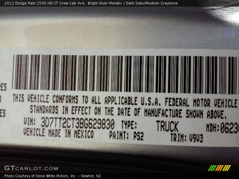 Bright Silver Metallic / Dark Slate/Medium Graystone 2011 Dodge Ram 2500 HD ST Crew Cab 4x4