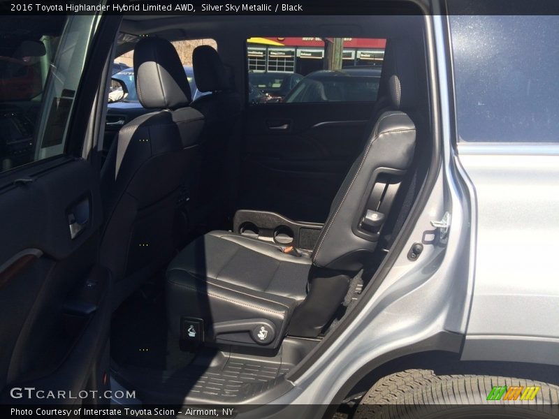 Silver Sky Metallic / Black 2016 Toyota Highlander Hybrid Limited AWD