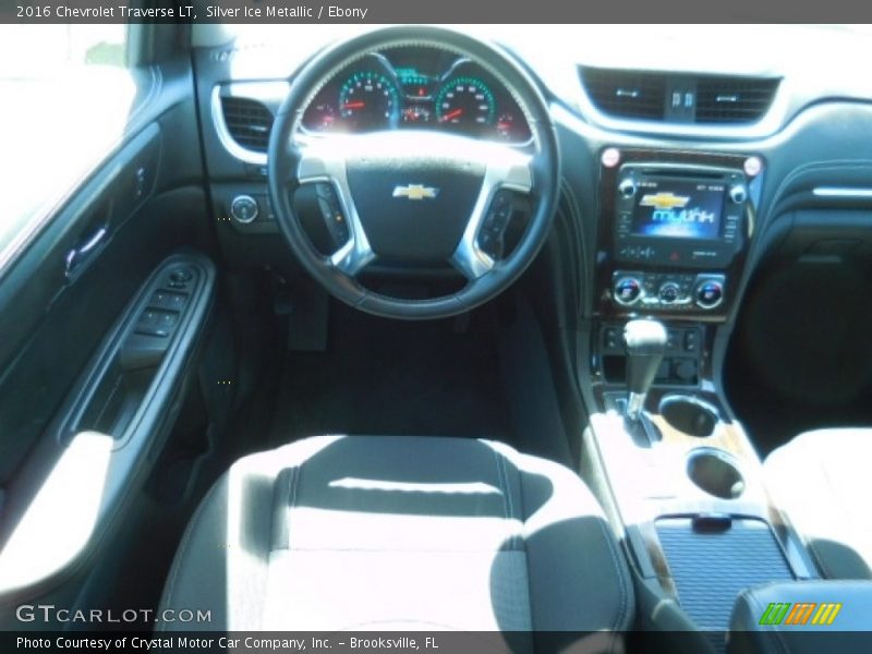 Silver Ice Metallic / Ebony 2016 Chevrolet Traverse LT