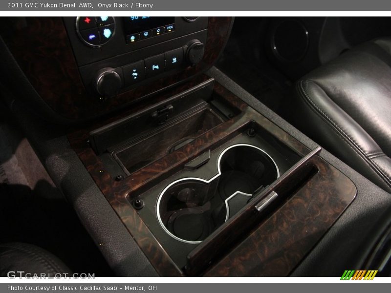 Onyx Black / Ebony 2011 GMC Yukon Denali AWD