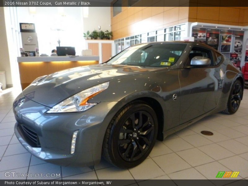 Front 3/4 View of 2016 370Z Coupe