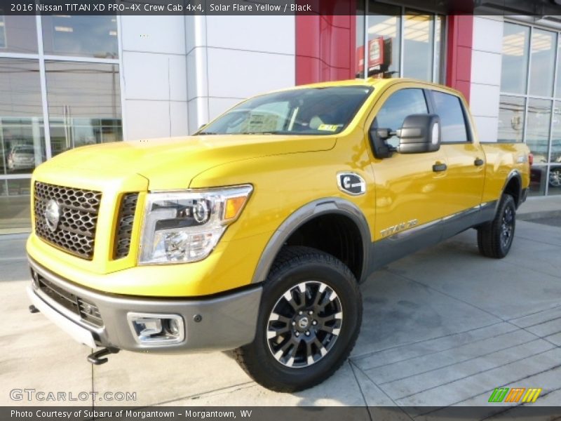 Front 3/4 View of 2016 TITAN XD PRO-4X Crew Cab 4x4