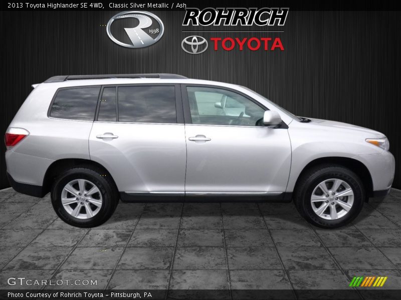 Classic Silver Metallic / Ash 2013 Toyota Highlander SE 4WD