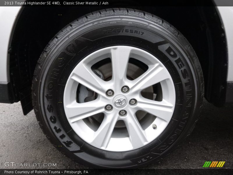 Classic Silver Metallic / Ash 2013 Toyota Highlander SE 4WD