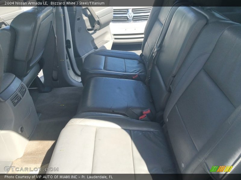 Blizzard White / Steel/Titanium 2004 Nissan Armada LE