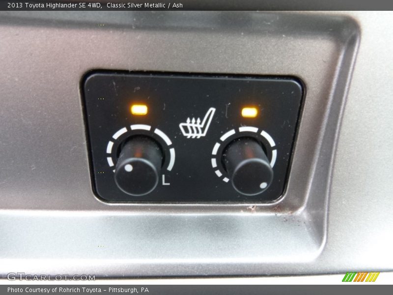 Classic Silver Metallic / Ash 2013 Toyota Highlander SE 4WD
