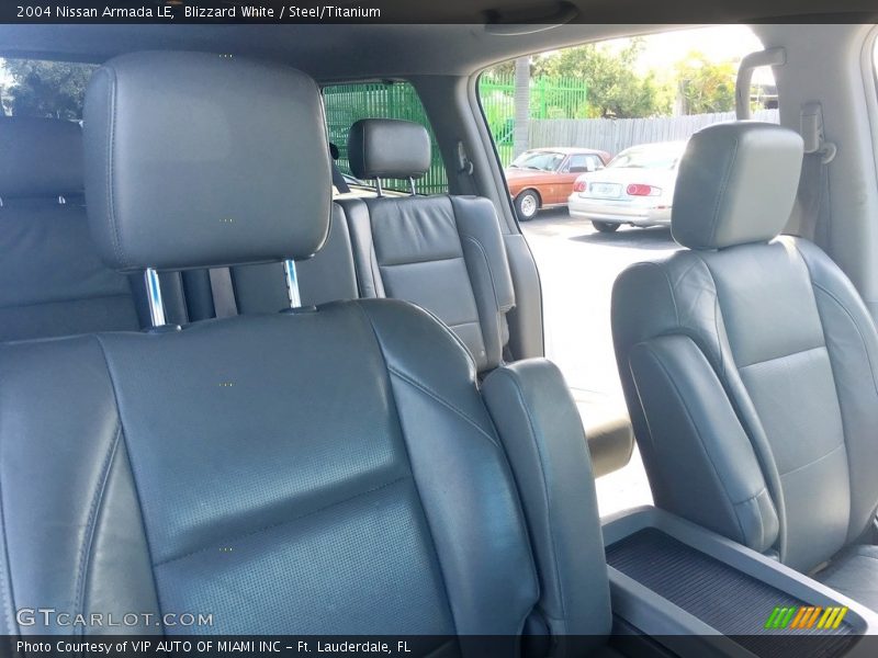 Blizzard White / Steel/Titanium 2004 Nissan Armada LE
