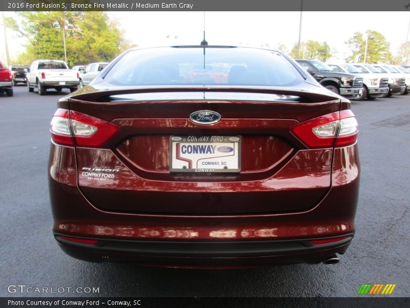 Bronze Fire Metallic / Medium Earth Gray 2016 Ford Fusion S