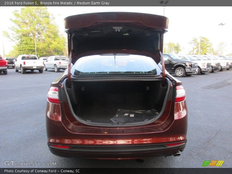 Bronze Fire Metallic / Medium Earth Gray 2016 Ford Fusion S