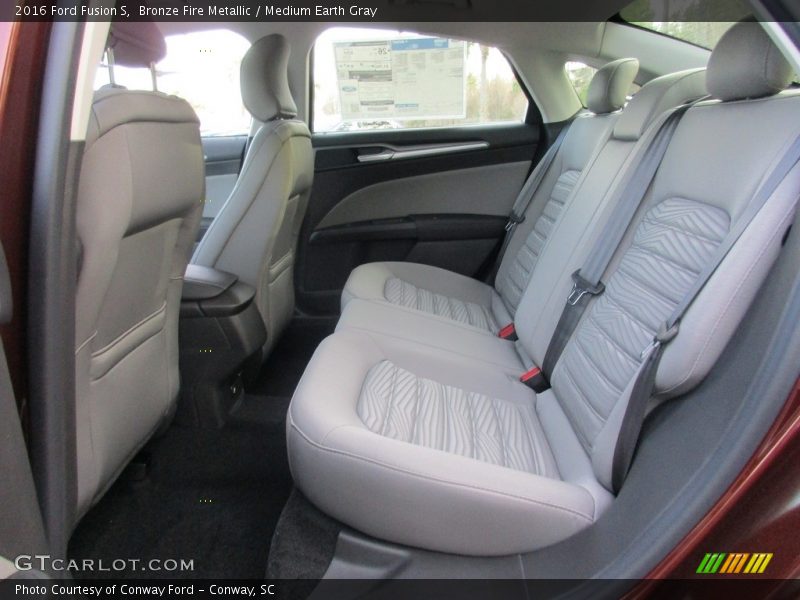Bronze Fire Metallic / Medium Earth Gray 2016 Ford Fusion S
