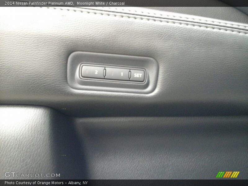 Moonlight White / Charcoal 2014 Nissan Pathfinder Platinum AWD