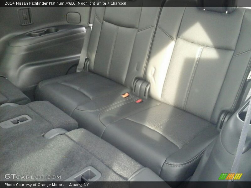 Moonlight White / Charcoal 2014 Nissan Pathfinder Platinum AWD