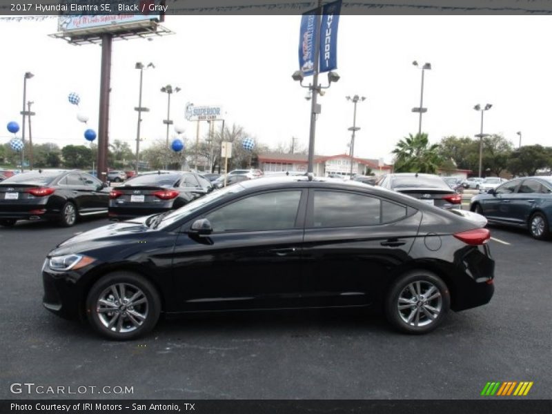 Black / Gray 2017 Hyundai Elantra SE