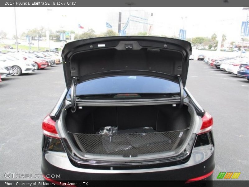 Black / Gray 2017 Hyundai Elantra SE