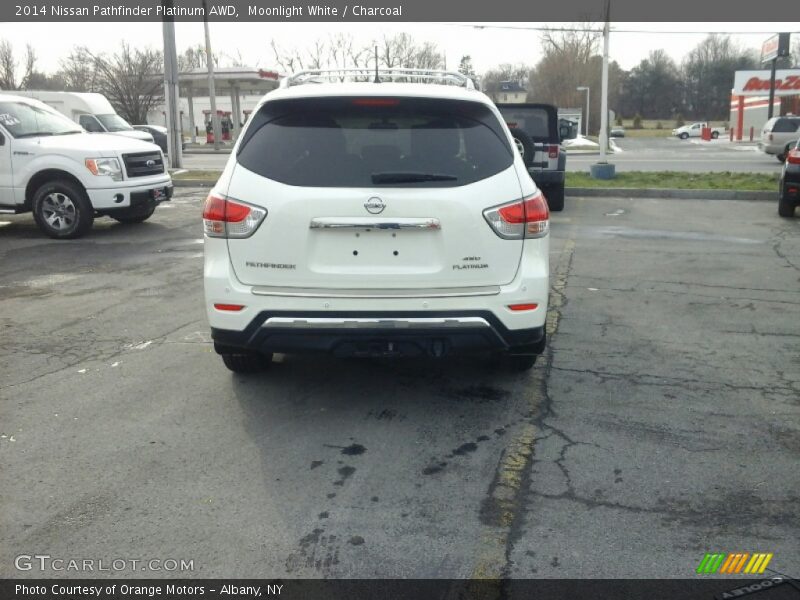 Moonlight White / Charcoal 2014 Nissan Pathfinder Platinum AWD