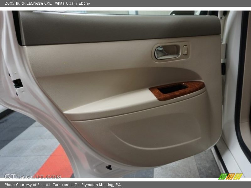 White Opal / Ebony 2005 Buick LaCrosse CXL