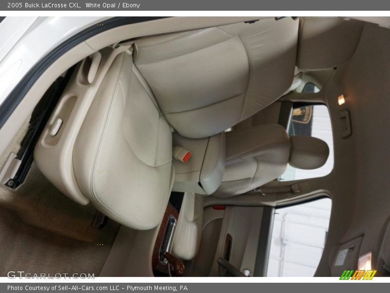 White Opal / Ebony 2005 Buick LaCrosse CXL