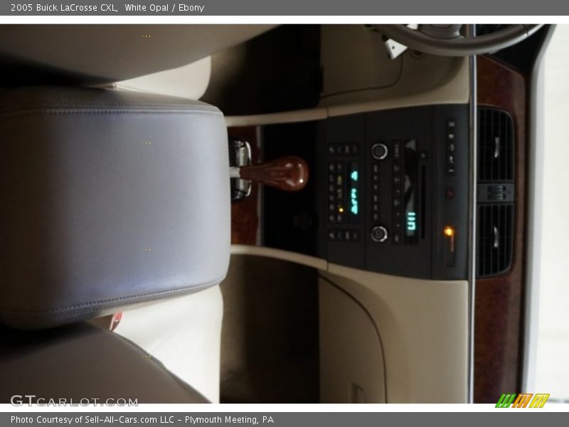 White Opal / Ebony 2005 Buick LaCrosse CXL