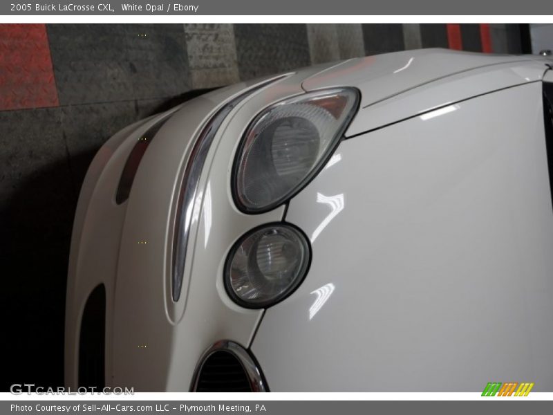 White Opal / Ebony 2005 Buick LaCrosse CXL