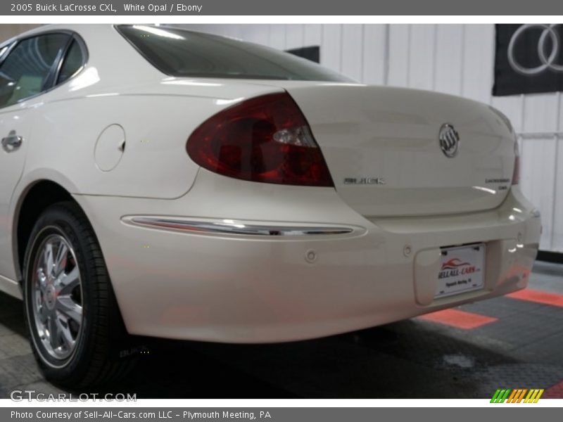 White Opal / Ebony 2005 Buick LaCrosse CXL