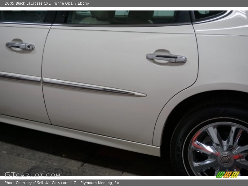 White Opal / Ebony 2005 Buick LaCrosse CXL