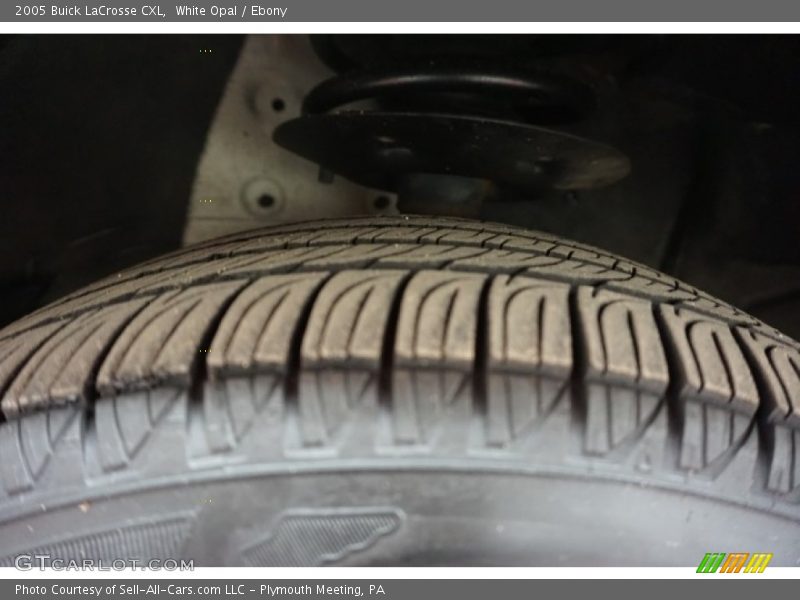 White Opal / Ebony 2005 Buick LaCrosse CXL