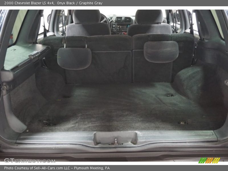 Onyx Black / Graphite Gray 2000 Chevrolet Blazer LS 4x4