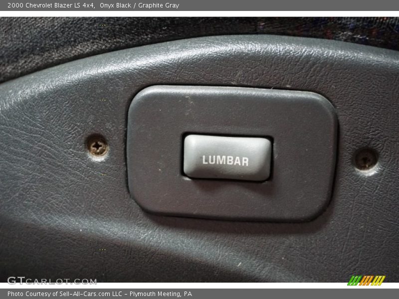 Onyx Black / Graphite Gray 2000 Chevrolet Blazer LS 4x4