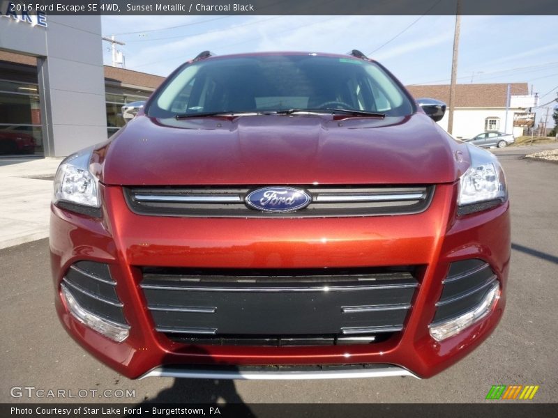 Sunset Metallic / Charcoal Black 2016 Ford Escape SE 4WD