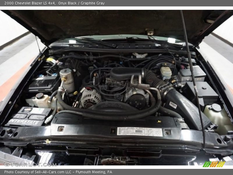 Onyx Black / Graphite Gray 2000 Chevrolet Blazer LS 4x4