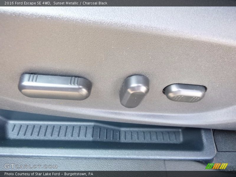 Sunset Metallic / Charcoal Black 2016 Ford Escape SE 4WD