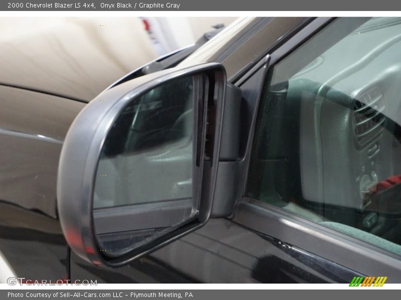 Onyx Black / Graphite Gray 2000 Chevrolet Blazer LS 4x4