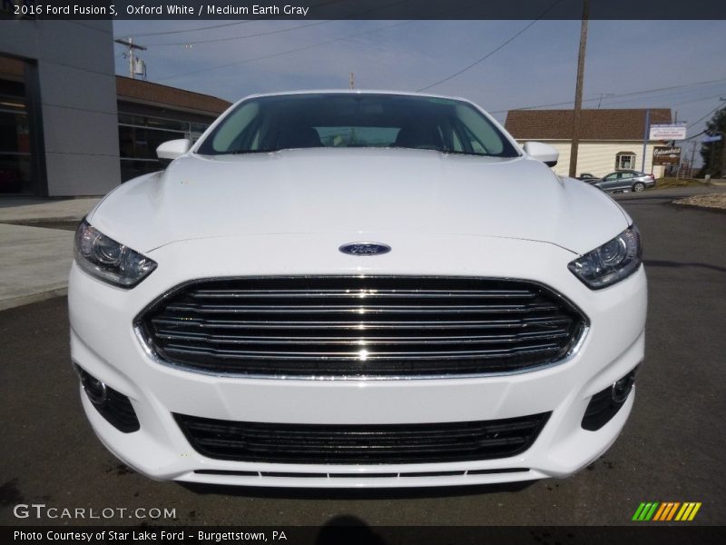Oxford White / Medium Earth Gray 2016 Ford Fusion S