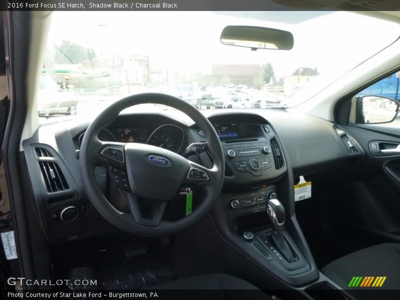 Shadow Black / Charcoal Black 2016 Ford Focus SE Hatch