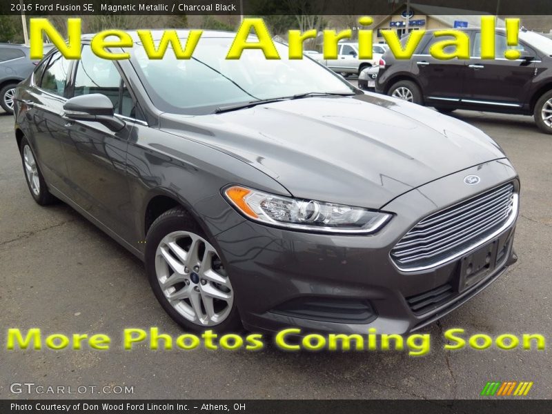 Magnetic Metallic / Charcoal Black 2016 Ford Fusion SE
