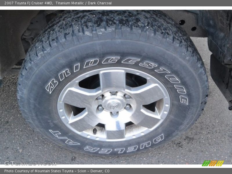Titanium Metallic / Dark Charcoal 2007 Toyota FJ Cruiser 4WD
