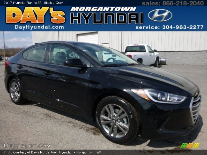 Black / Gray 2017 Hyundai Elantra SE