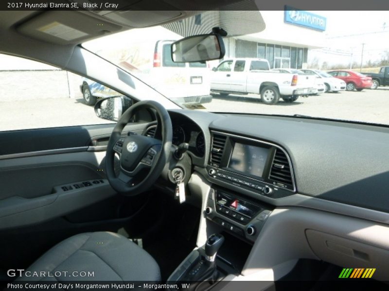 Black / Gray 2017 Hyundai Elantra SE