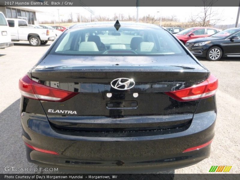 Black / Gray 2017 Hyundai Elantra SE
