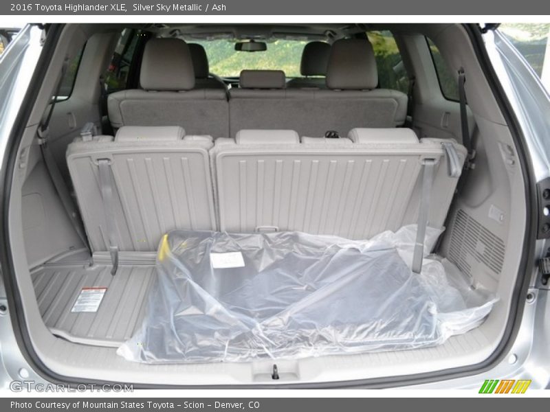 Silver Sky Metallic / Ash 2016 Toyota Highlander XLE
