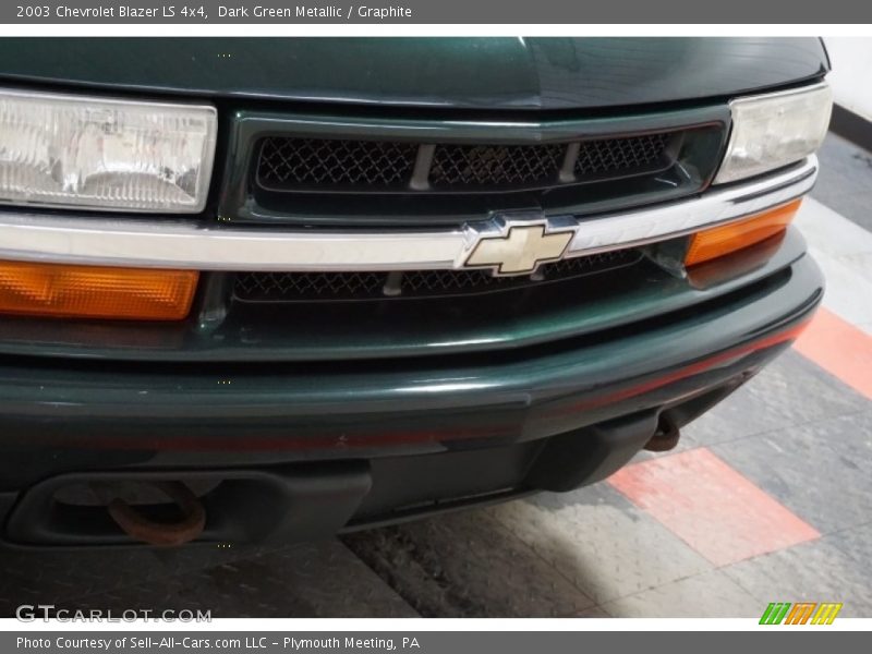 Dark Green Metallic / Graphite 2003 Chevrolet Blazer LS 4x4