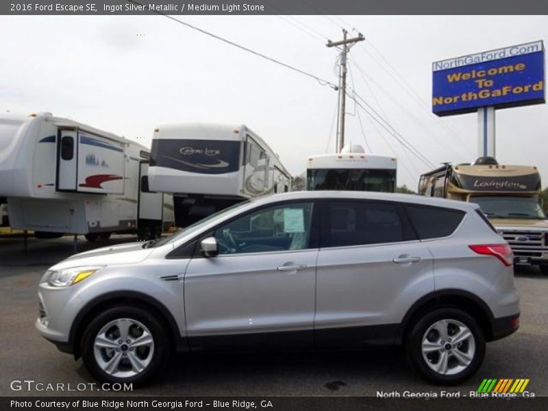 Ingot Silver Metallic / Medium Light Stone 2016 Ford Escape SE