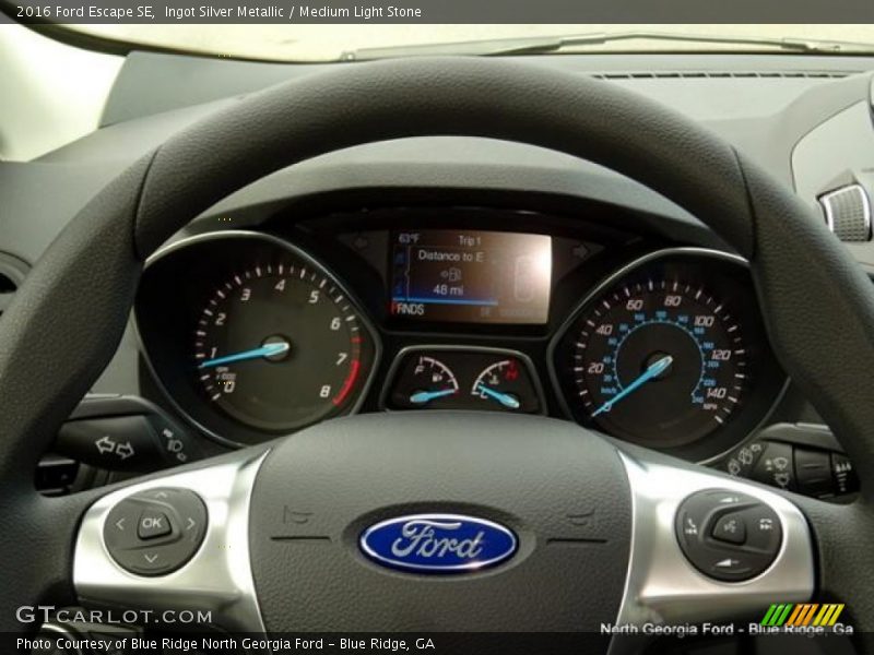 Ingot Silver Metallic / Medium Light Stone 2016 Ford Escape SE