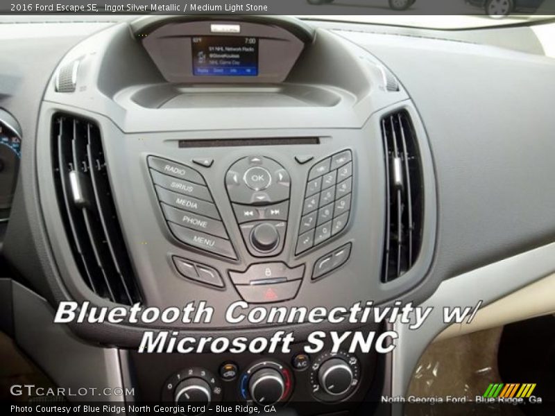 Ingot Silver Metallic / Medium Light Stone 2016 Ford Escape SE