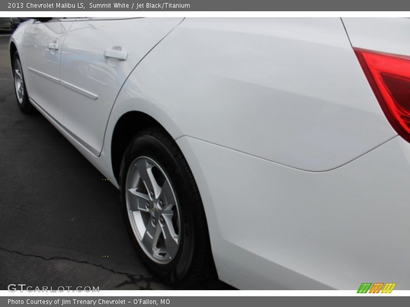 Summit White / Jet Black/Titanium 2013 Chevrolet Malibu LS