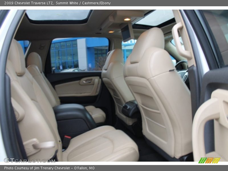Summit White / Cashmere/Ebony 2009 Chevrolet Traverse LTZ