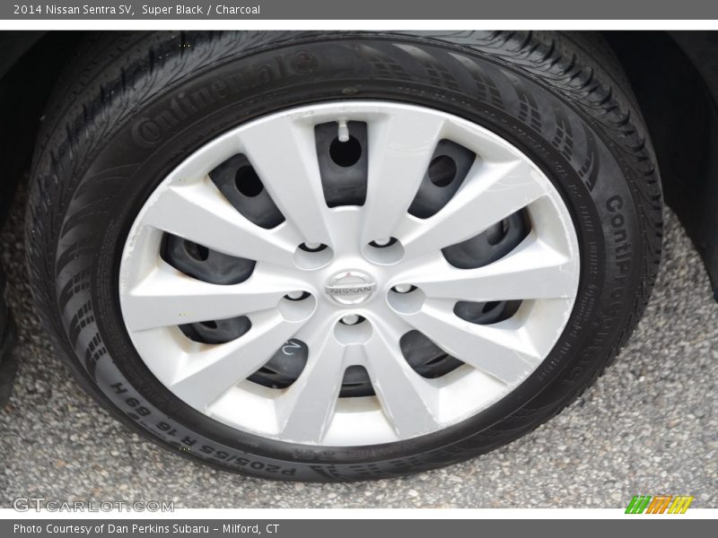 Super Black / Charcoal 2014 Nissan Sentra SV